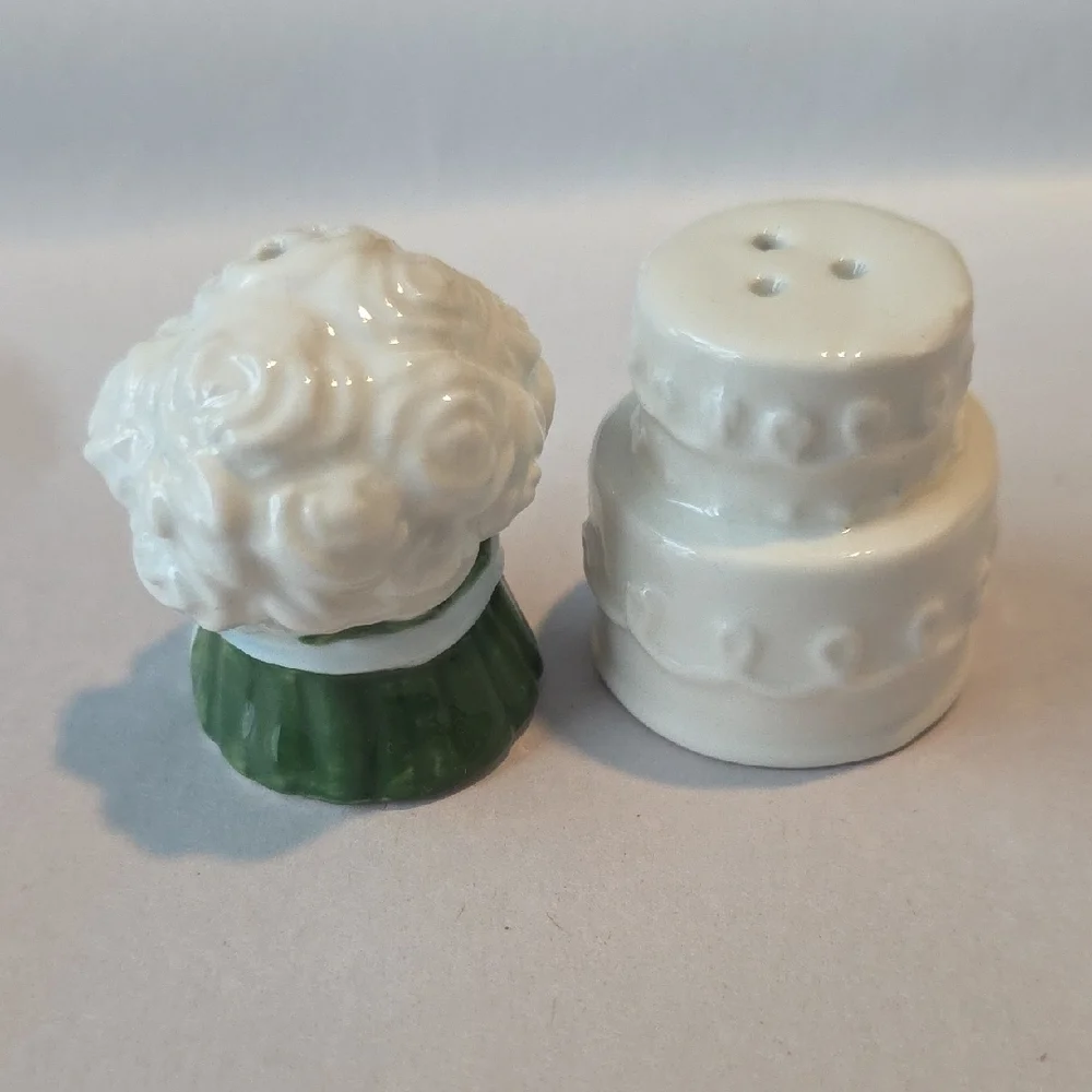Wedding Themed Mini Salt & Pepper Set  NWOT